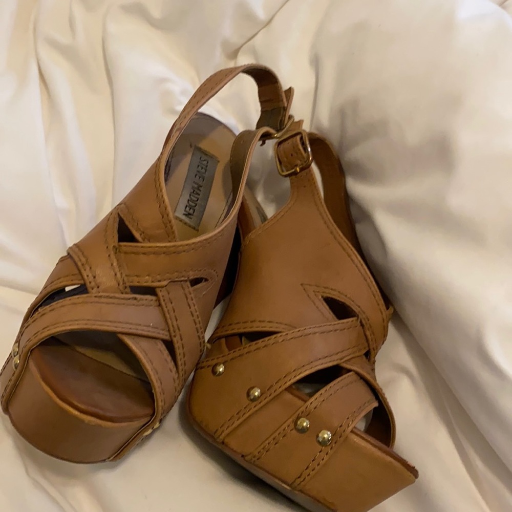 Cognac/tan barely worn heels